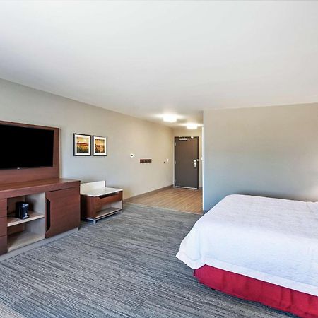 Hampton Inn Gardner エクステリア 写真