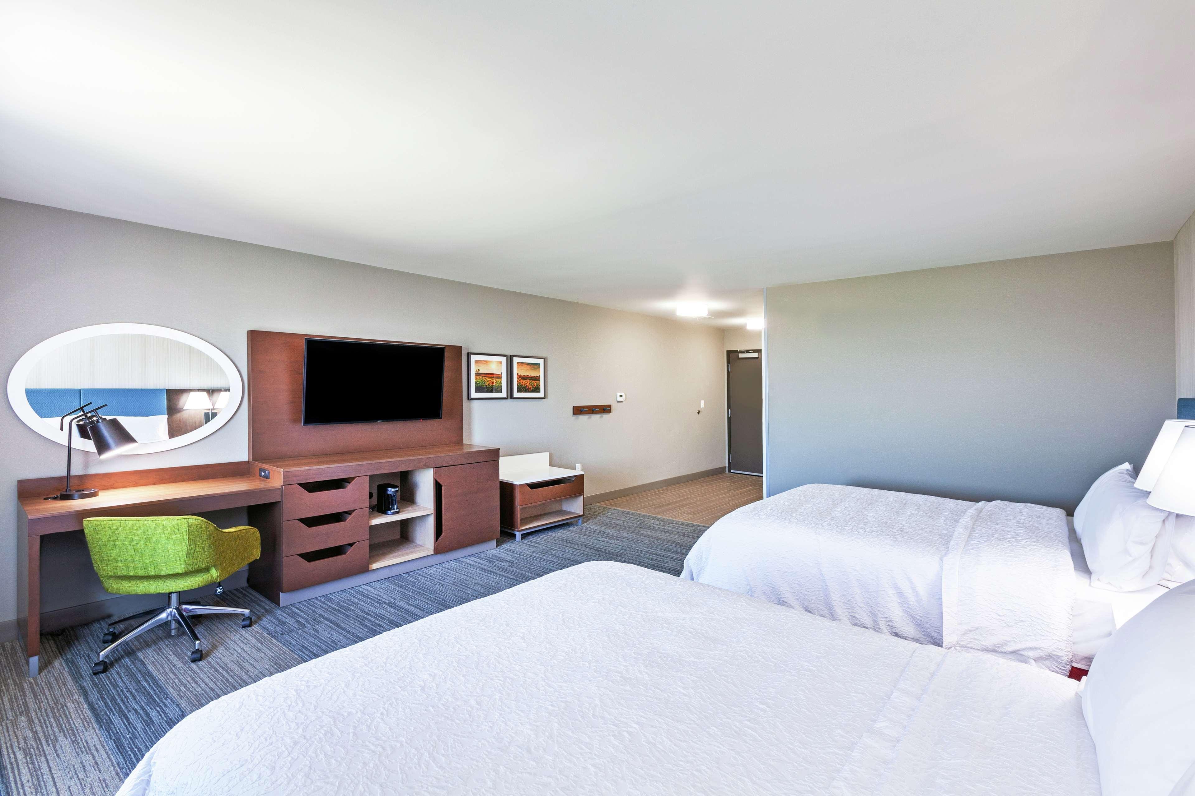 Hampton Inn Gardner エクステリア 写真