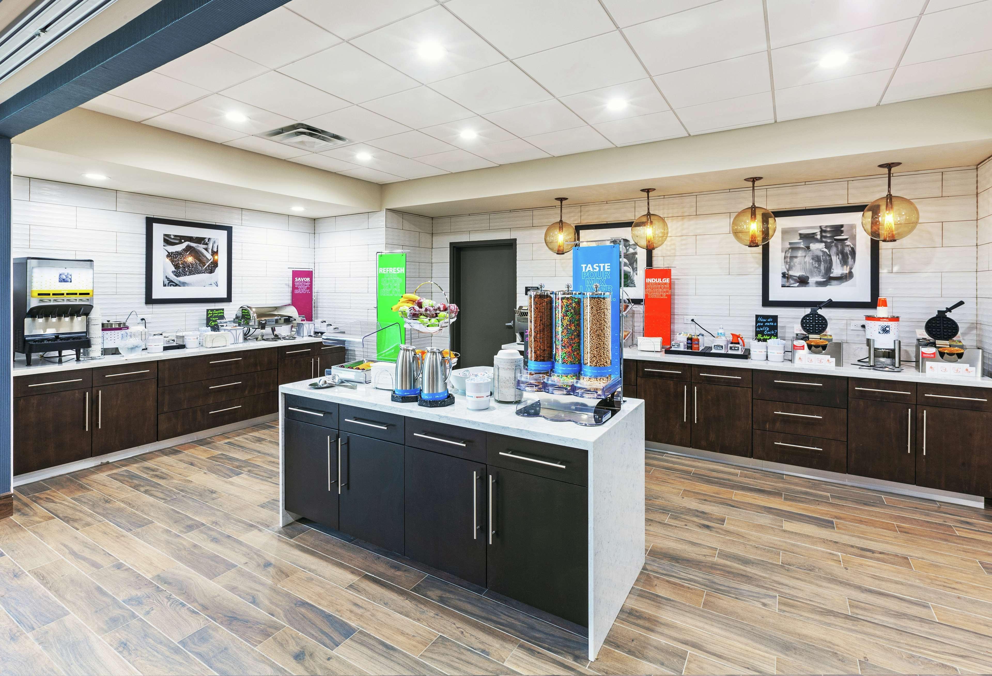 Hampton Inn Gardner エクステリア 写真